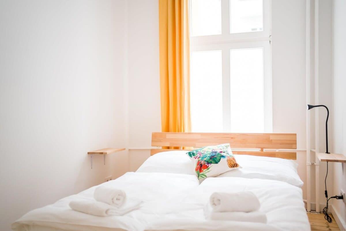 Spacious 3Br Plus Ac Self Check-In Street Parking Berlim Exterior foto